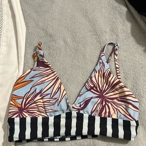 Maaji reversible bikini top size small